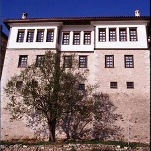 Vergoula'S Mansion Hotel Kasztoriá Exterior photo