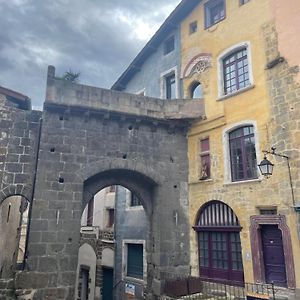 Aux Portes Du Mont Anis Apartman Le Puy-en-Velay Exterior photo