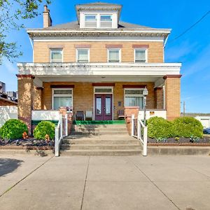 Centrally Located Beaver Falls Home With Fire Pit! Exterior photo