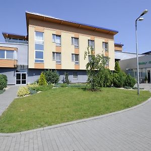 Buly Aréna Hotel Kravaře Exterior photo