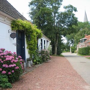 Finisterre Panzió Saaxumhuizen Exterior photo