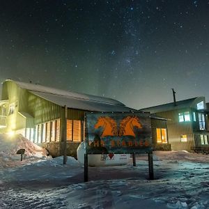 Family Chalet 35 - The Stables Perisher Apartman Perisher Valley Exterior photo