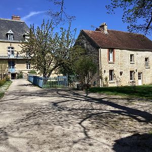 La Closerie De Gigny Maison Templiere Avec Piscine,Jacuzzi Exterior photo