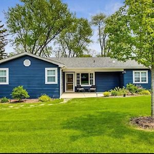 Blue Beach Cottage Delavan Exterior photo