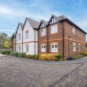 Lux Home Stays - Bham Airport, Nec, Jlr And More Berkswell Exterior photo