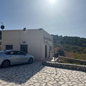 Nice Chalet In Front Of Ajloun Mountains Ammán Exterior photo