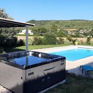 Villa De L'Ibie, 6 Personnes Piscine Jacuzzi Villeneuve-de-Berg Exterior photo