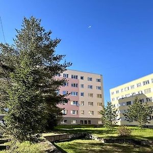 Odnokomnatnaya Quartira S Novym Remontom Apartman Ahtme Exterior photo