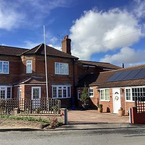 New Inn Lodge In Scarning Near Dereham Norfolk Exterior photo