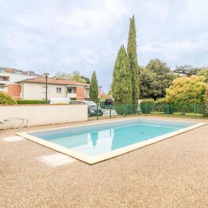 Cosy Apartment With Pool Toulouse Exterior photo