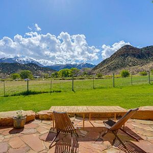 Luxury Moab Cabin Views, Pool And Hot Tub Access! Villa Spanish Valley Exterior photo