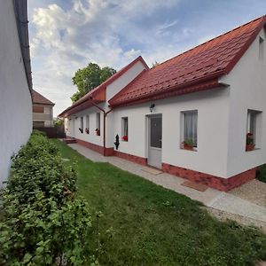 Ludo Hotel Făgăraş Exterior photo