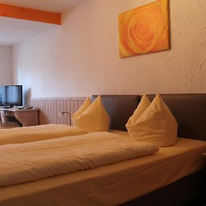 Hotel-Restaurant Walkmuhle Usingen Room photo