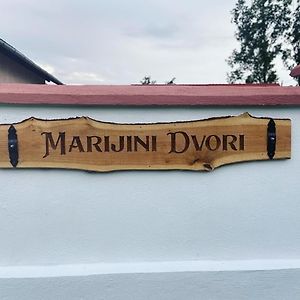 Marijini Dvori Vendégház Szagyolca Exterior photo