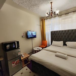 Soft Life Crib In Kinoo With Wifi & Netflix Apartman Kikuyu Exterior photo