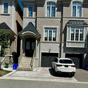 2 Bedroom With 2 Ensuites Unit In Richmond Hill Exterior photo