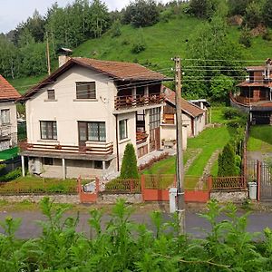 Samostoyatelna Kesta Za Gosti Rilski Ket Madjare Hotel Madzsare Exterior photo