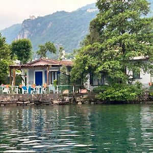 La Terrazza Sul Lago Pella Exterior photo