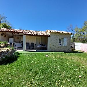 Cabanon Provencal En Pierre Vendégház Riez Exterior photo