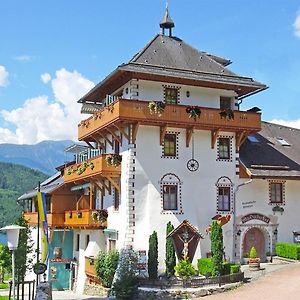 Staudacher Hof-Das Romantische Haus Millstatt Exterior photo