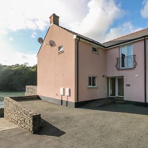 Curlew Villa Milford Haven Exterior photo