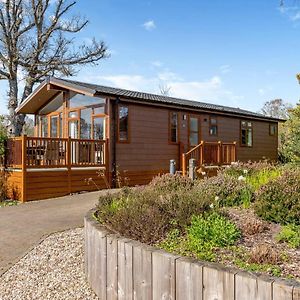 Wareham Forest Lodge Retreat Lytchett Minster Exterior photo