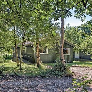 Great Wood Lodges Flaxton Exterior photo