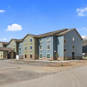 Cobblestone Hotel & Suites - Alpine Exterior photo