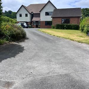 New - 5 Star Large Double-Family Room Aberystwyth - Rivermead House Exterior photo