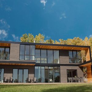 Le Ruisseau: Luxurious Villa In Charlevoix. La Malbaie Exterior photo