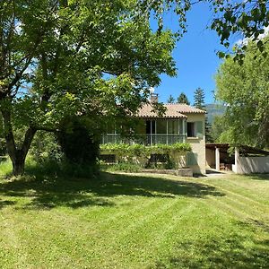 Belle Maison De Campagne Familiale - 8 Personnes Lachau Exterior photo