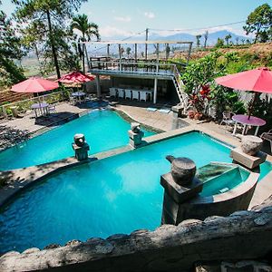 Bukit Alamanda Resort Garut Exterior photo