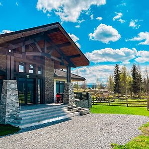 Chalet Delut Hotel Szucsáva Exterior photo