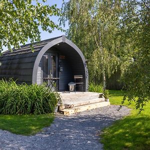The Little Hide - Grown Up Glamping Apartman Wigginton  Exterior photo