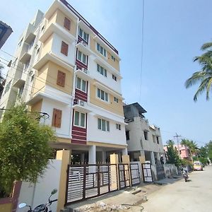 Cts Residency Apartman Tiruchirappalli Exterior photo