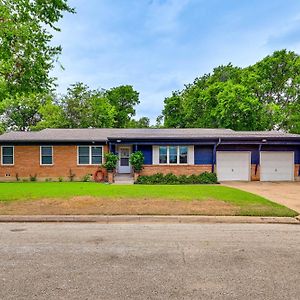 Fort Worth Home With Patio And Yard 9 Mi To Downtown! Richland Hills Exterior photo