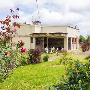 Silver Oak House Villa Nanyuki Exterior photo