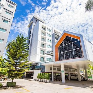 Phavina Hotel Rayong Sha Extra Plus Exterior photo