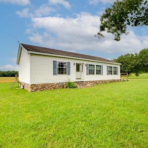 Warm And Inviting Family Home - 2 Mi To Golf Course! McEwen Exterior photo