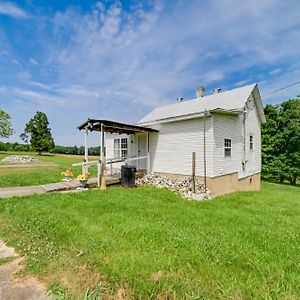 Serene Mcewen Cottage About 2 Mi To Golf Course! Exterior photo