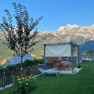 Tom Shyti Hotel Shkodra Exterior photo