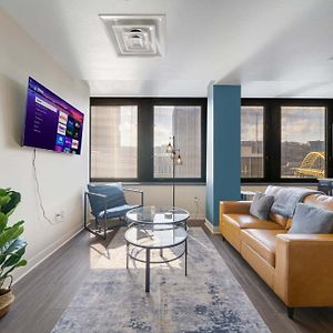 1B1B Cozy Chic In Dt Pittsburgh 24-7 Valet Gym Lounge Roku Apartman Exterior photo