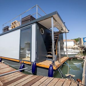 The Boathouse Company - Casa Flotante Experience - Real Club Nautico, El Puerto De Santa Maria Hotel Exterior photo