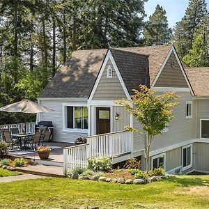 Secluded 4Br Nestled In Woods-Hot Tub/Dog Friendly Villa Friday Harbor Exterior photo