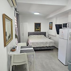 סטודיו במרכז מודיעין Apartman Exterior photo