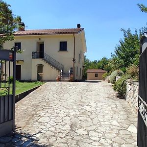 La Casa Del Viandante Hotel Forano Exterior photo