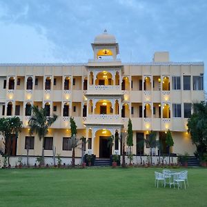 Maangarh Resorts Udaipur Exterior photo