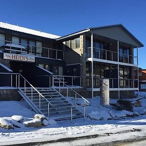 Mountain View Chalet At Heidis Apartman Smiggin Holes Exterior photo