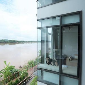 The River House Chiangkhan Hotel Csiangkham Exterior photo