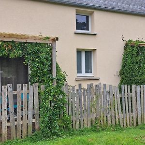 La Bergerie Du Mesnil Panzió Livry  Exterior photo